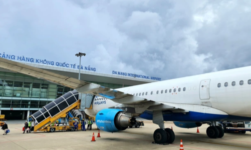 Mở cửa trở lại 4 cảng hàng không tại miền Trung 