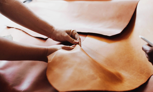 Những bước tiến mới hướng đến bền vững của ngành công nghiệp đồ da