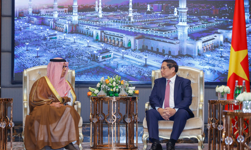 Tập đoàn đầu tư công nghiệp lớn nhất Saudi Arabia muốn gắn bó và mở rộng đầu tư tại Việt Nam