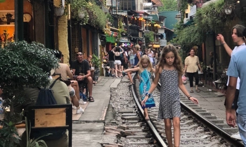 Điểm trừ của du lịch Hà Nội