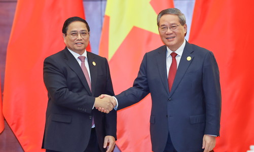 Thủ tướng Lý Cường: Trung Quốc sẽ mở cửa hơn nữa thị trường cho hàng hóa chất lượng cao của Việt Nam