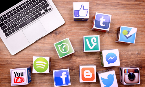 Báo chí muốn giữ vững vị thế, cần làm khác mạng xã hội 