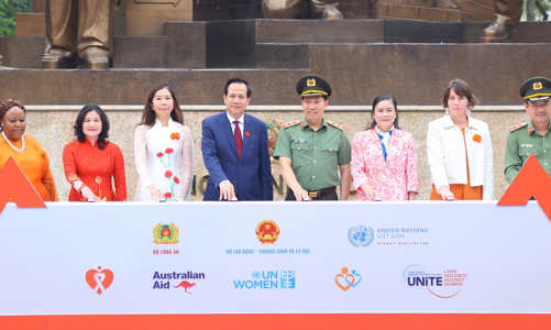 Vị thế của phụ nữ trong lĩnh vực kinh tế ngày càng được nâng cao