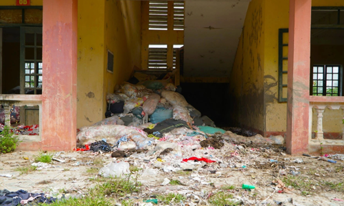 Nhiều trường học tại Thanh Hoá đang bị bỏ hoang, thành nơi đổ rác