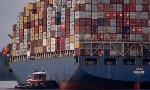 Doanh nghiệp Mỹ ra sức tích trữ hàng hóa trước khi ông Trump nhậm chức