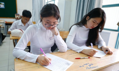 Bộ Giáo dục và Đào tạo đề xuất siết chặt việc xét tuyển bằng học bạ THPT