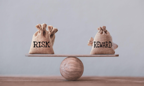 Thị trường tạo đáy, chuyên gia chỉ tên hàng loạt nhóm ngành định giá rẻ