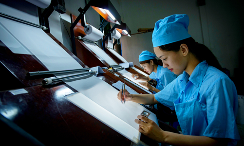 Lấy con người làm trung tâm để phát triển kinh tế tuần hoàn