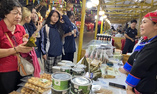 Đầu ra cho sản phẩm miền núi, hải đảo vẫn hẹp