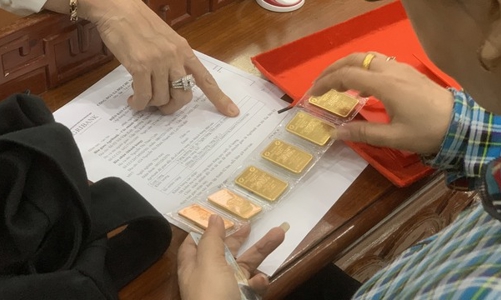 Vàng miếng và vàng nhẫn 