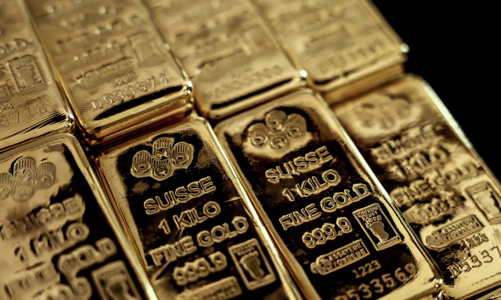 Giá vàng nhích lên nhờ triển vọng Fed sắp hạ lãi suất