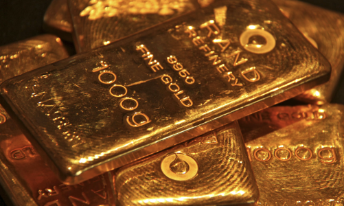 Giá vàng nhảy vọt lên gần 2.700 USD/oz trong lúc chờ báo cáo lạm phát Mỹ