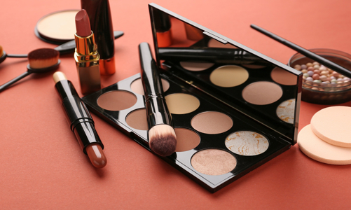 Thương hiệu mỹ phẩm giúp chuyên gia trang điểm Trung Quốc trở thành tỷ phú