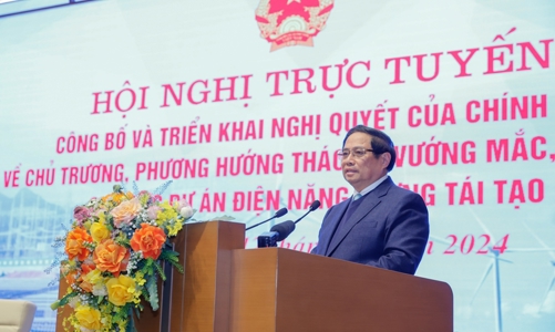 Thủ tướng: Xử lý vướng mắc cho các dự án điện tái tạo trên cơ sở lợi ích hài hòa, rủi ro chia sẻ