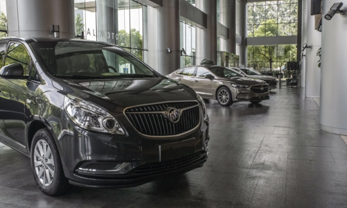 Bắt đầu cuộc thoái lui của các hãng xe phương Tây khỏi Trung Quốc