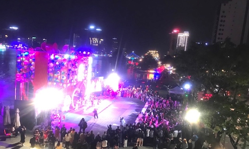 Đà Nẵng tưng bừng Lễ hội đón Giáng sinh - Chào năm mới 2025