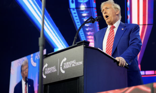 Ông Trump đòi Panama giảm phí kênh đào