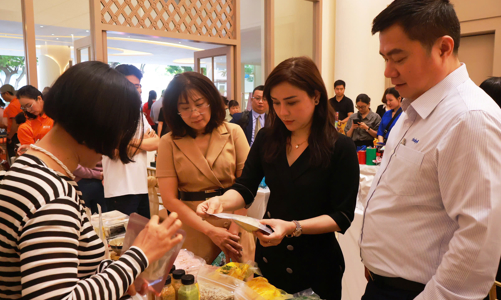 TP.HCM tăng cường kiểm tra về giá hàng hóa tại các chợ dịp Tết Nguyên đán 2025