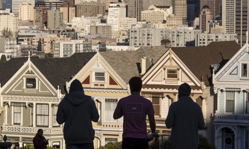 Người sở hữu nhà ở Mỹ lao đao vì đóng thuế và phí bảo hiểm bất động sản