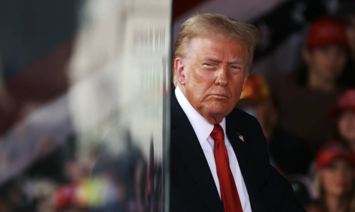 Khủng hoảng trần nợ Mỹ đợi ông Trump