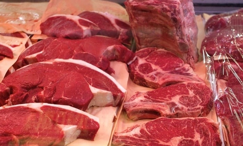 Giá thịt trong nước giảm xuống thấp kỷ lục, Trung Quốc mở điều tra với bò nhập khẩu 