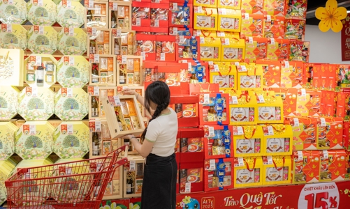 Thị trường bánh kẹo Tết trầm lắng hơn mọi năm