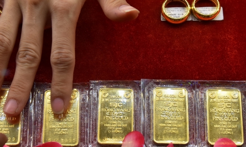 Bám sát giá thế giới, vàng trong nước liên tục phá đỉnh