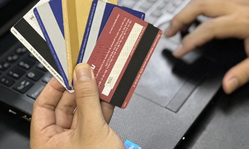 Truy vết nhóm mua bán tài khoản ngân hàng cho đối tượng ẩn danh ở nước ngoài