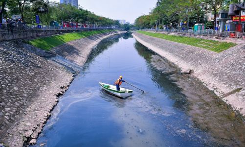 Xem xét xử lý hình sự với các hành vi cố tình xả thải gây ô nhiễm môi trường nghiêm trọng