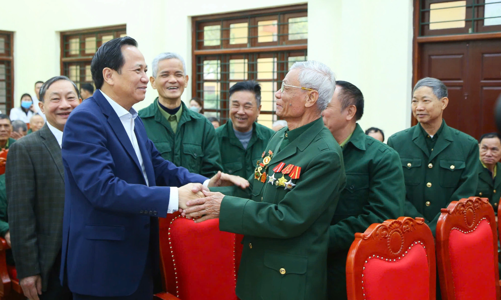 Hơn 13,5 triệu lượt người được hỗ trợ, tặng quà trong dịp Tết 