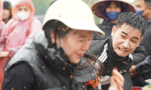 Độc đáo phiên chợ Chuộng