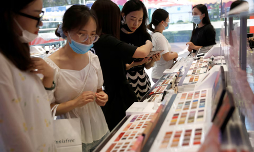 Trung Quốc không còn là mảnh đất màu mỡ của các công ty mỹ phẩm