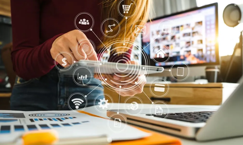 Ứng dụng công nghệ số trong tiếp nhận, xử lý văn bản quy phạm pháp luật