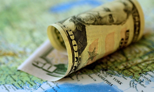 UOB: USD sẽ tiếp tục tăng mạnh, vàng cán mốc 3.000 USD/ounce vào cuối năm