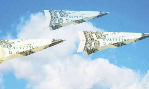 Các quỹ ETF rút ròng hơn 2.400 tỷ đồng riêng trong tháng 4