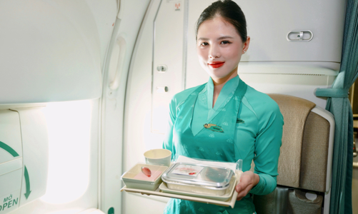 Dâu tây Sơn La cất cánh cùng Vietnam Airlines
