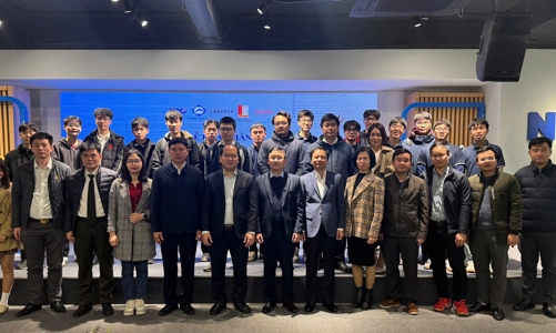 Phát triển nhân lực thiết kế vi mạch số