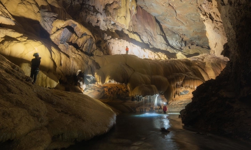 Du lịch hang động có thể đem lại doanh thu lớn cho Việt Nam