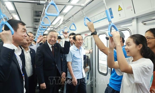 Tổng Bí thư Tô Lâm lần đầu trải nghiệm Metro Bến Thành - Suối Tiên