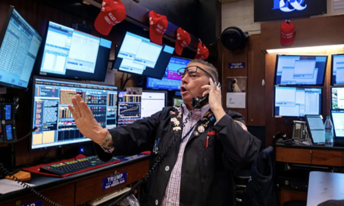 Chứng khoán Mỹ hồi mạnh dù đàm phán Mỹ - Ukraine bất thành, giá dầu giảm sâu
