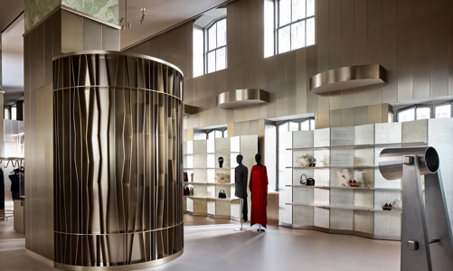 Các thương hiệu châu Âu đổ dồn sự chú ý vào thị trường xa xỉ Mỹ