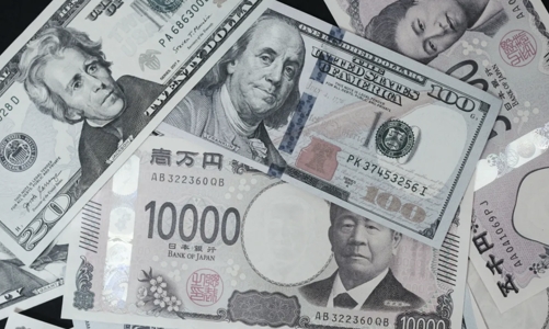 Yên Nhật, franc Thụy Sỹ và euro đang tăng giá mạnh, USD bị bán tháo