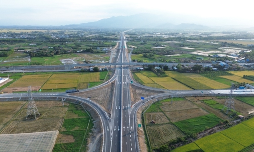 Dự kiến hoàn thành 55 km cao tốc Bến Lức Long Thành vào cuối năm nay
