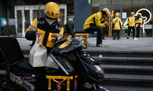 Các nền tảng giao hàng Trung Quốc chạy đua phúc lợi xã hội cho tài xế 