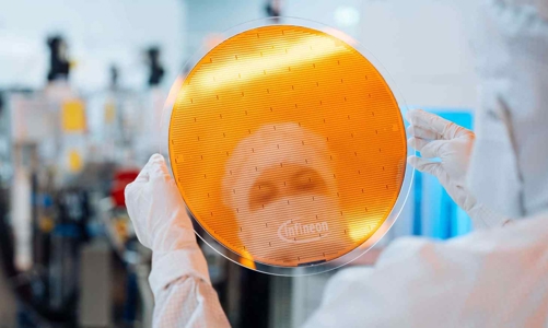 Các trung tâm dữ liệu AI ‘đói’ năng lượng