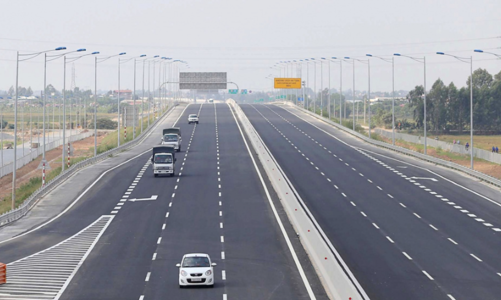 Điều chỉnh chủ trương đầu tư cao tốc Hòa Lạc - Hòa Bình 