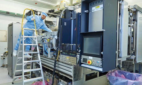 Đột phá laser quang khắc của Trung Quốc “đe doạ” vị thế của ASML 