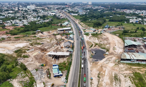 Bình Dương thúc đẩy tháo gỡ khó khăn cho các dự án trọng điểm