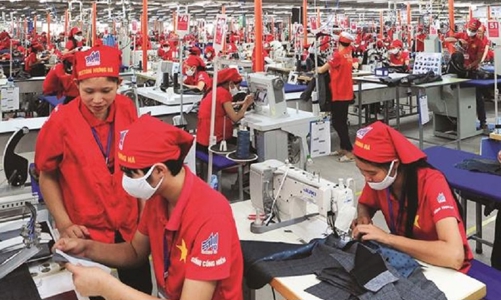 Ngành dệt may Việt Nam khẳng định vị thế vững chắc trong chuỗi cung ứng toàn cầu