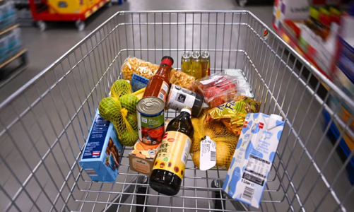 EU kêu gọi người dân tích trữ nhu yếu phẩm phòng rủi ro chiến tranh